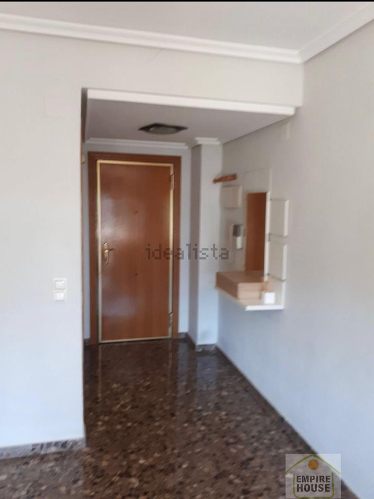 For rent of apartment in Valencia