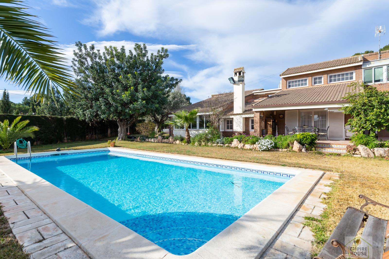 Alquiler de chalet en Chiva