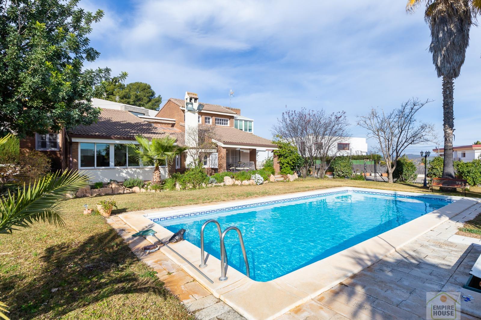 Alquiler de chalet en Chiva