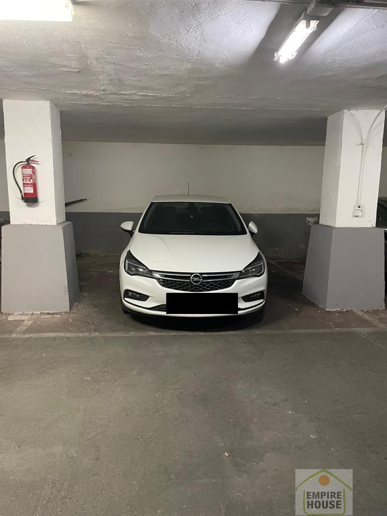 For sale of garage in Valencia