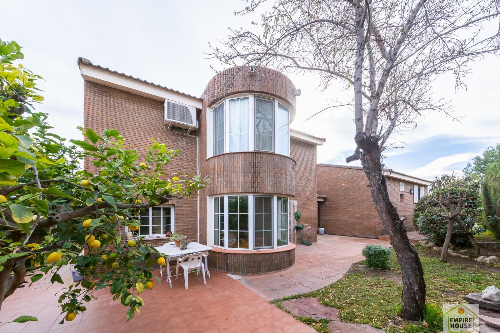 Venta de chalet en Chiva