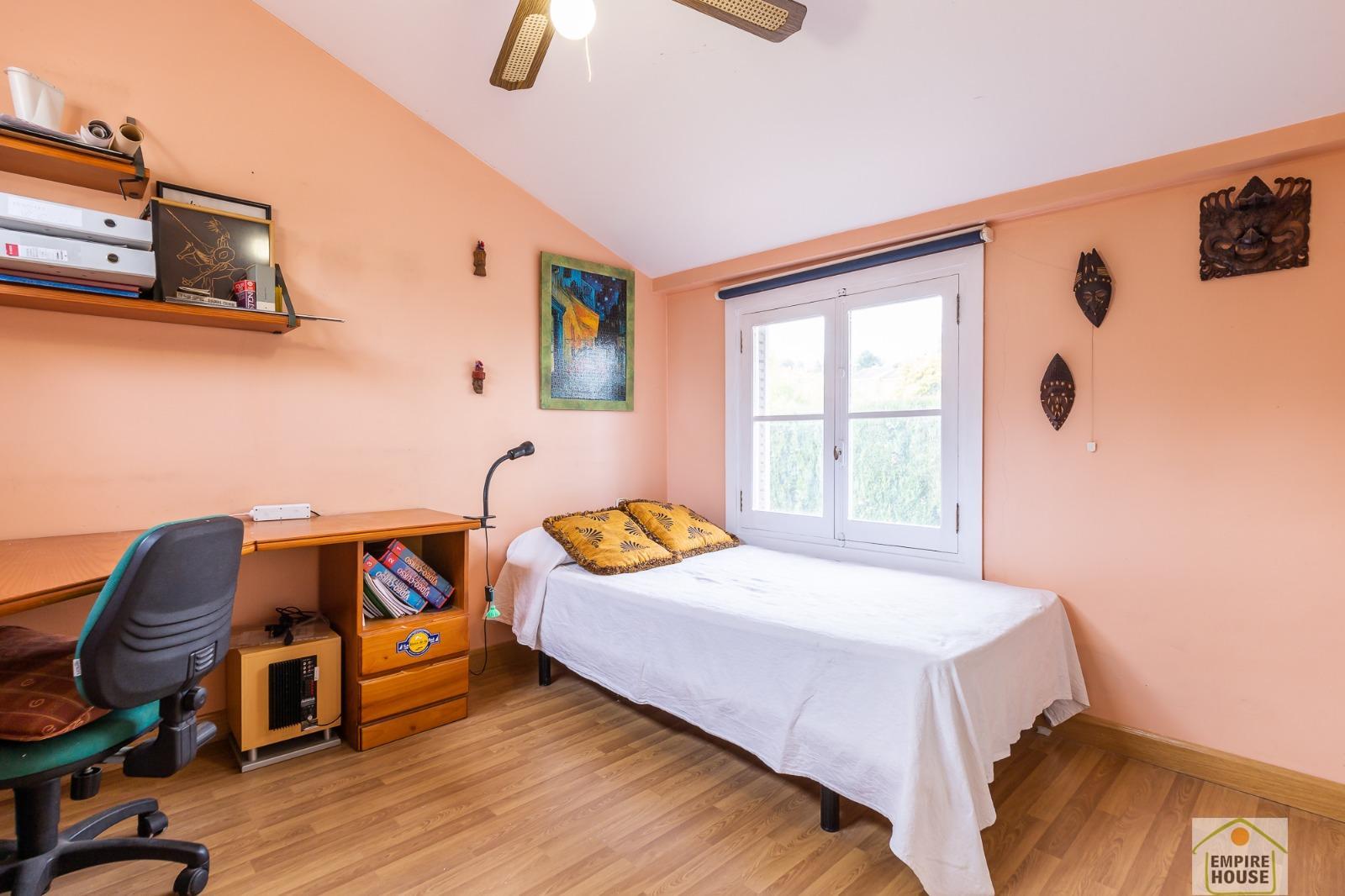 Venta de chalet en Chiva