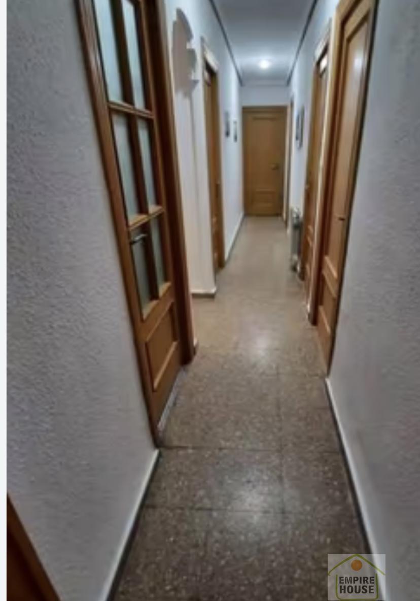 For sale of flat in Valencia