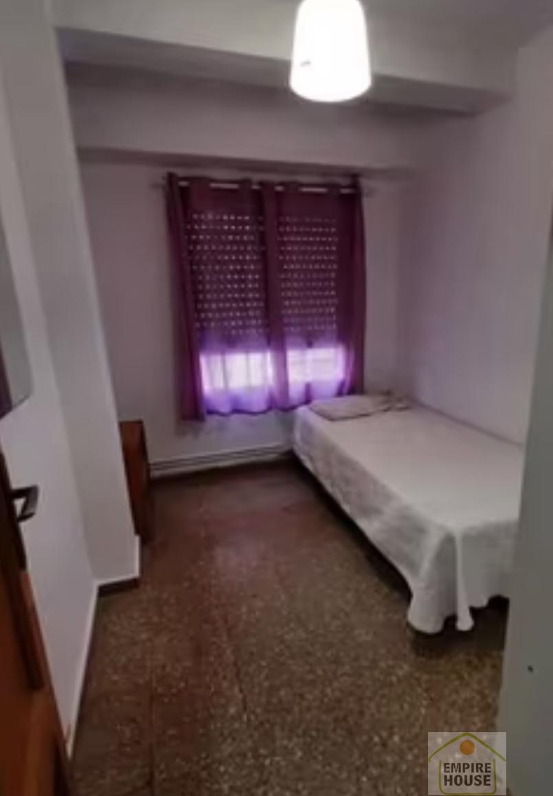 For sale of flat in Valencia