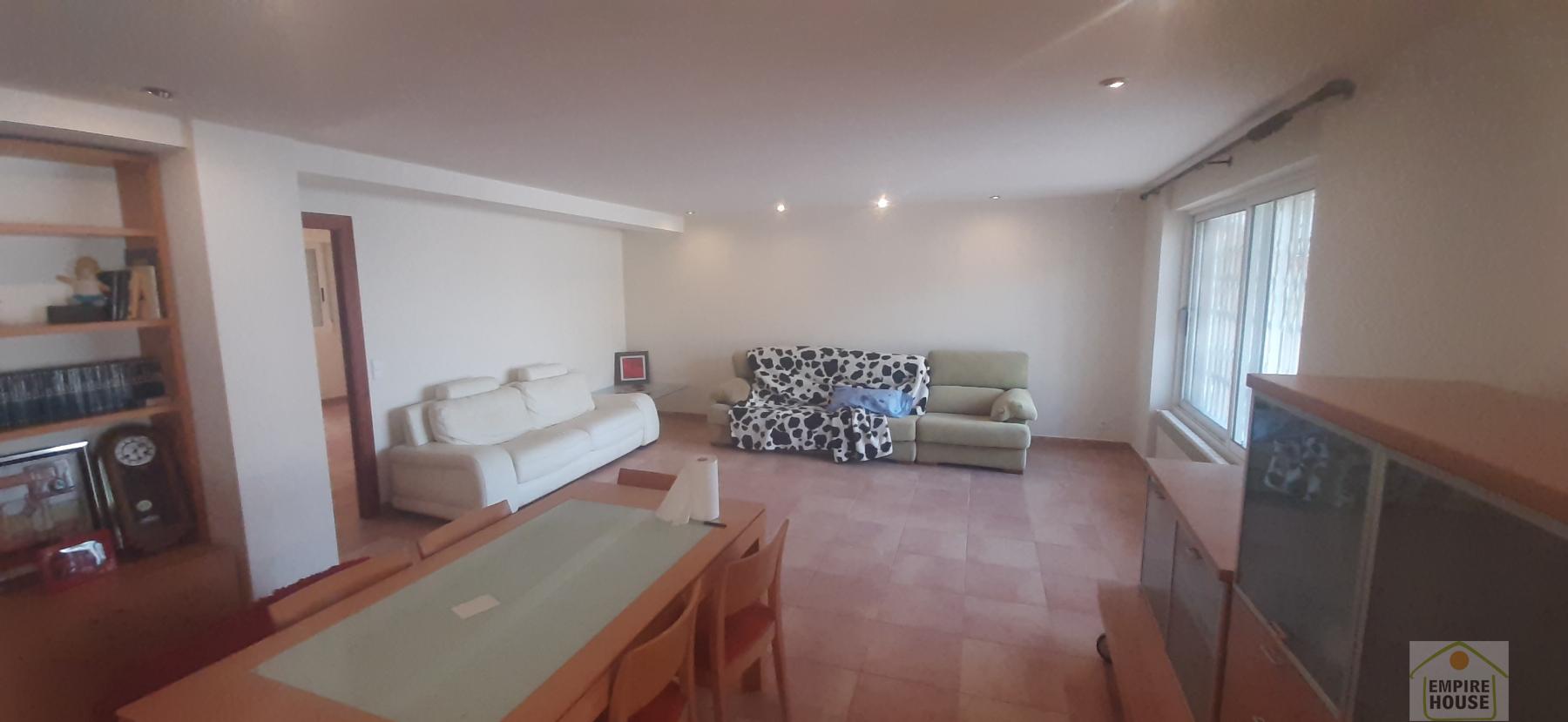For sale of chalet in Alzira