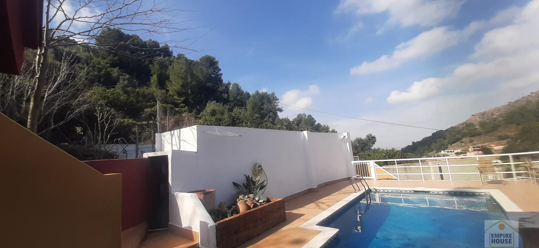 For sale of chalet in Alzira