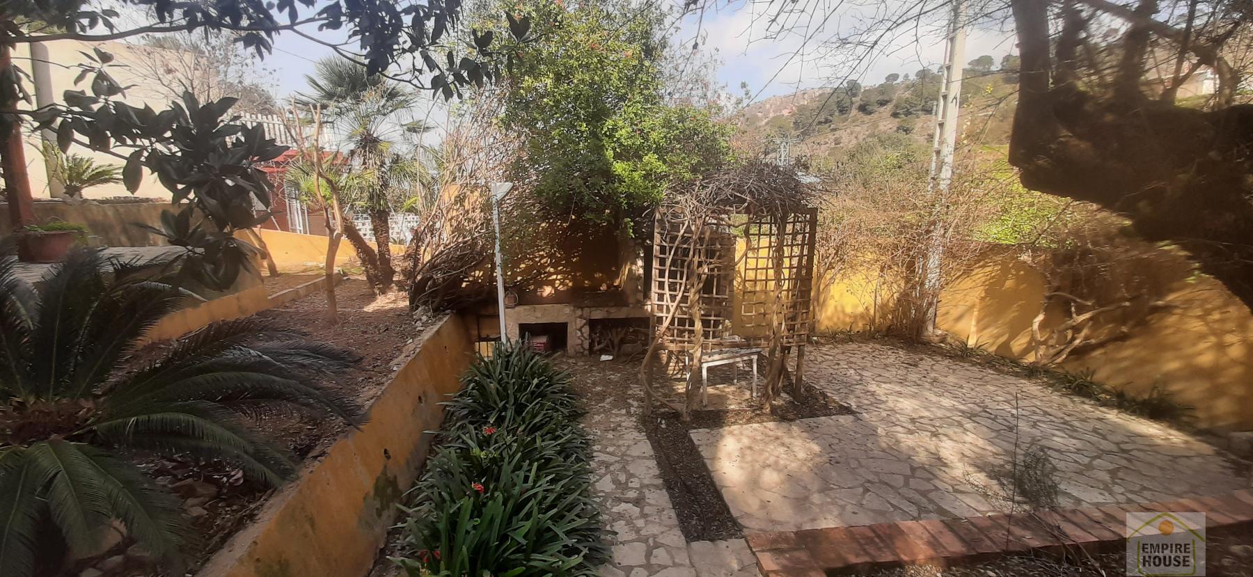 For sale of chalet in Alzira