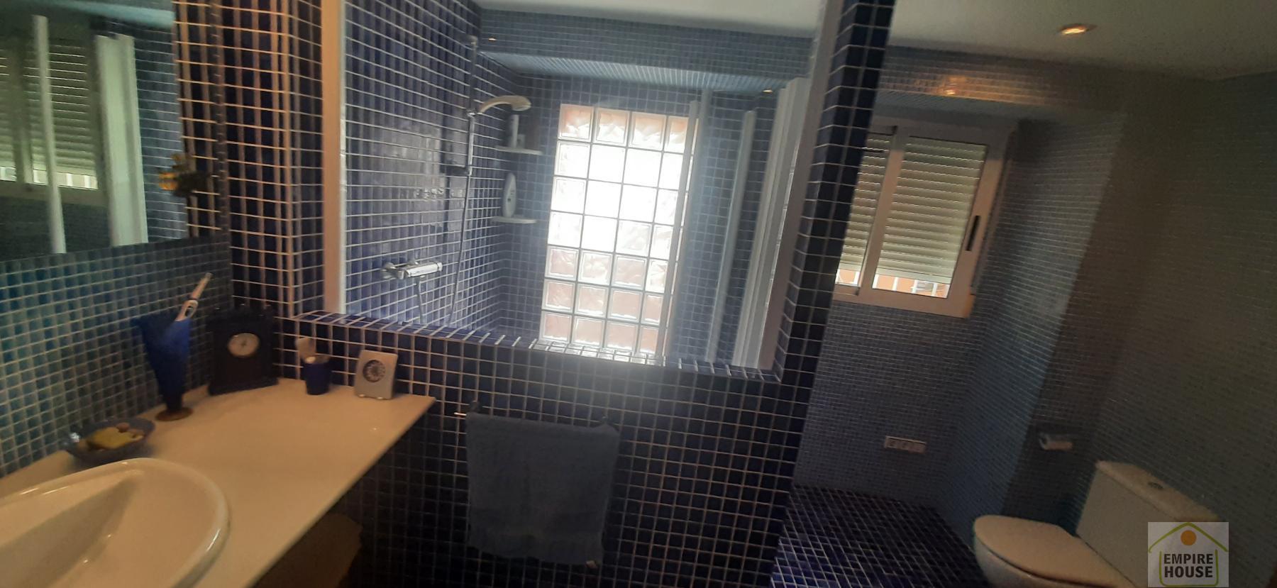 For sale of chalet in Alzira