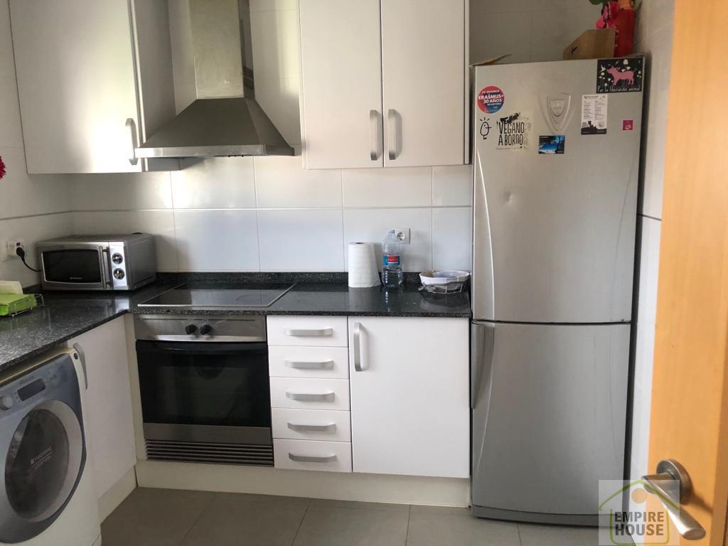 For rent of penthouse in Paterna