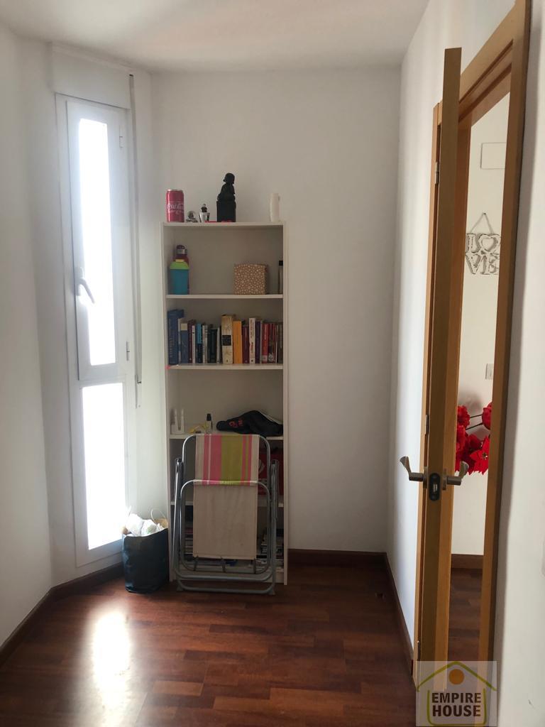 For rent of penthouse in Paterna