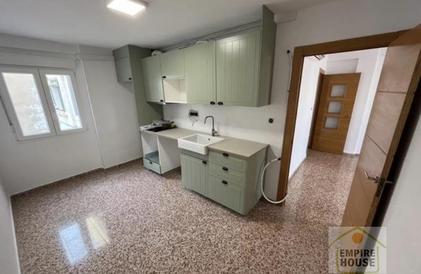 For rent of flat in La Pobla de Vallbona