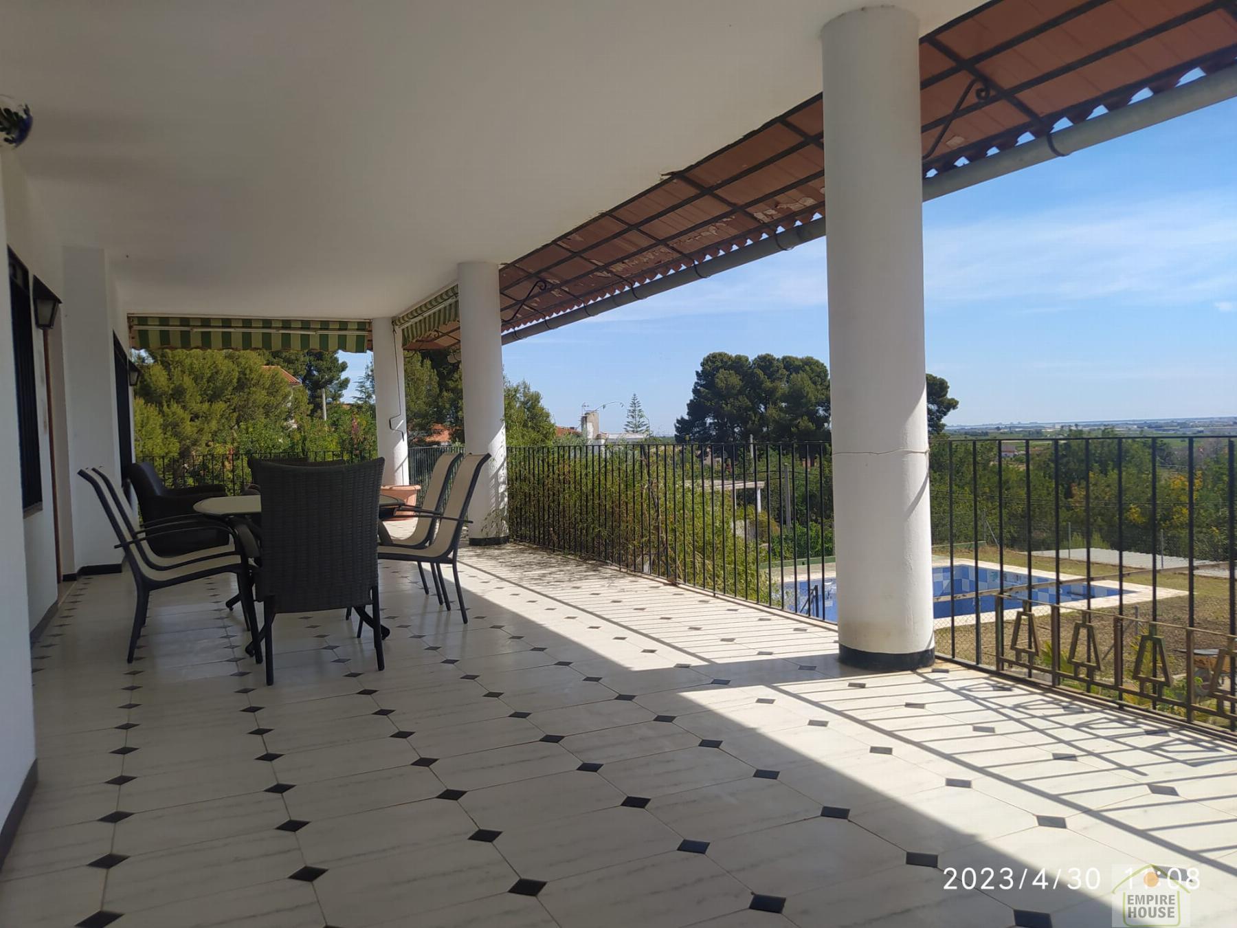 For rent of chalet in Alginet