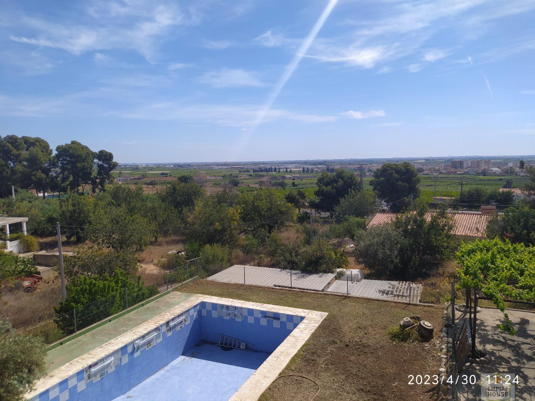 For rent of chalet in Alginet