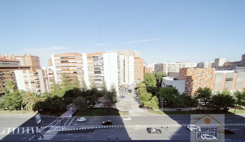 For rent of flat in Valencia