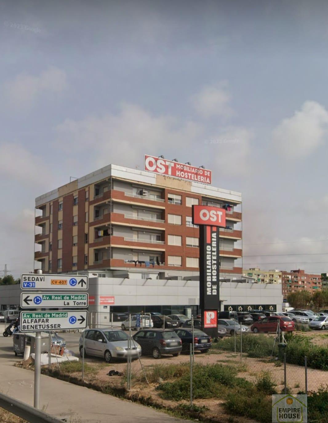 For sale of building in Benetússer