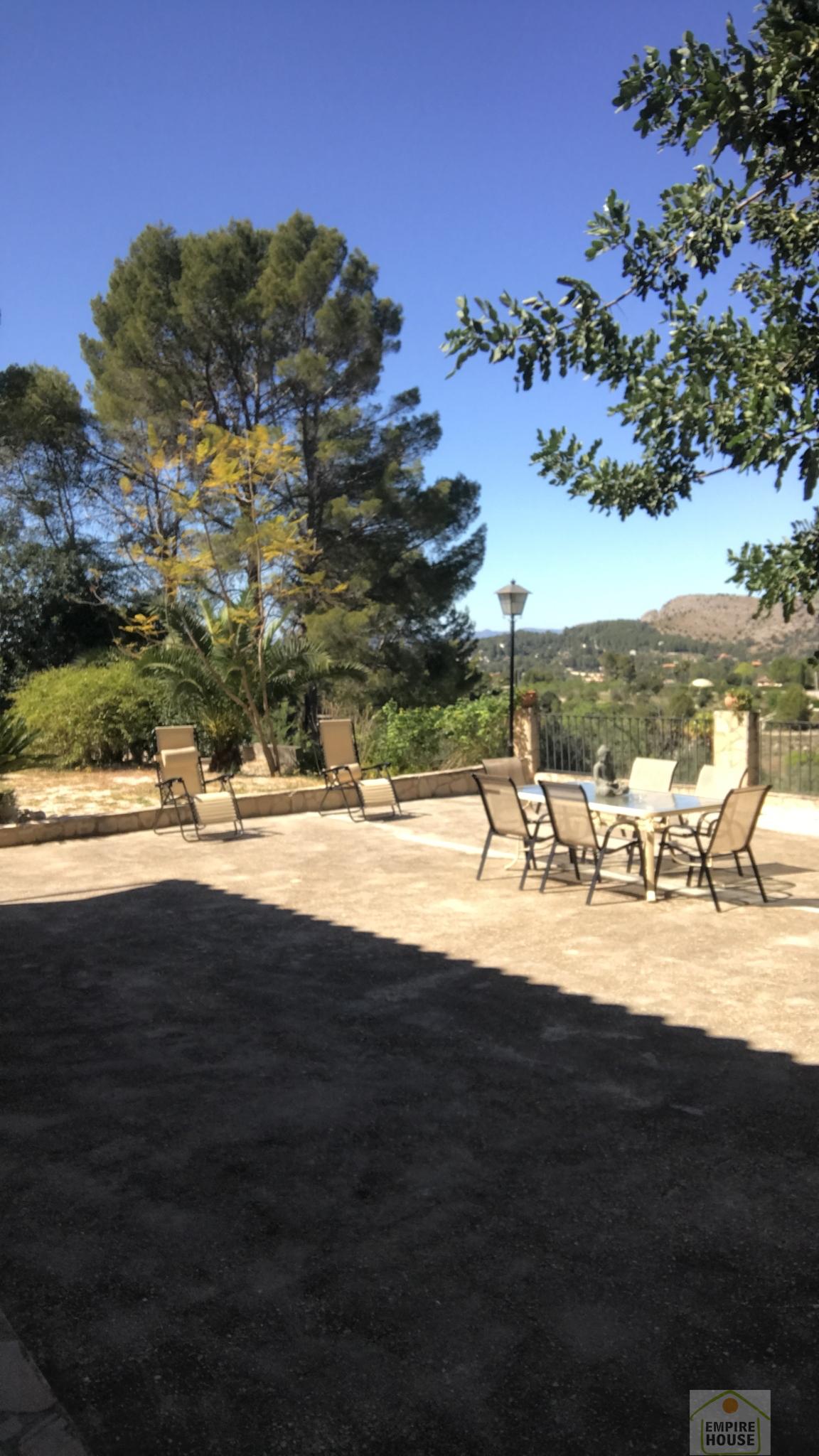 For sale of chalet in Xàtiva