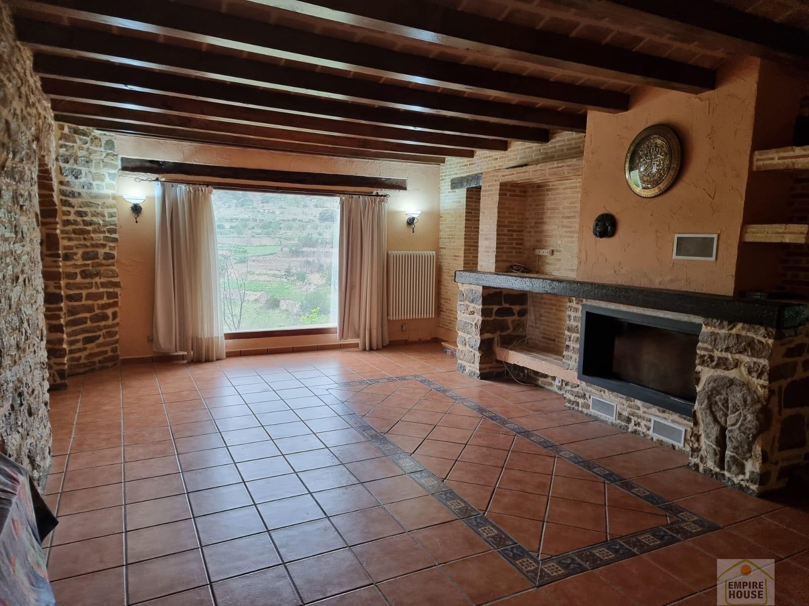 For sale of villa in Nogueruelas