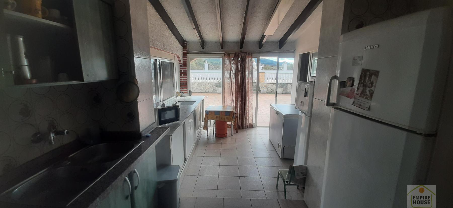 For sale of chalet in Alzira