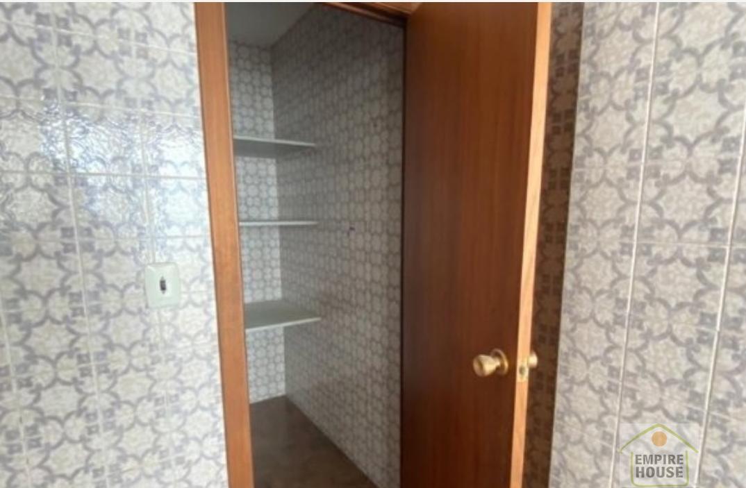 For sale of flat in Carcaixent