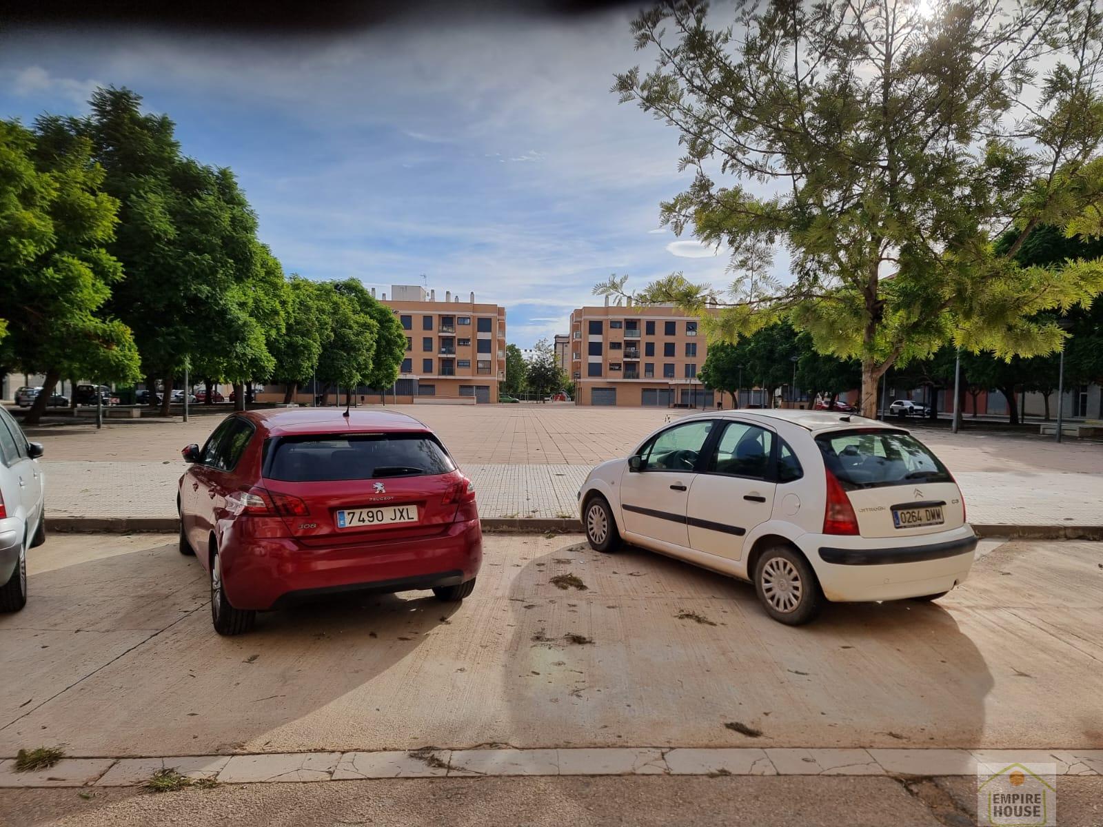 For rent of commercial in Algemesí