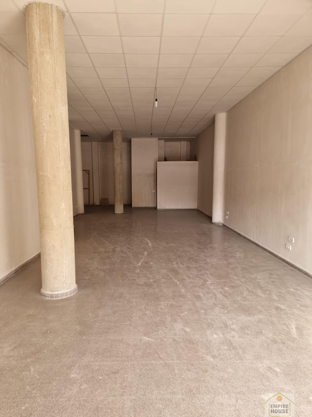 For rent of commercial in Algemesí