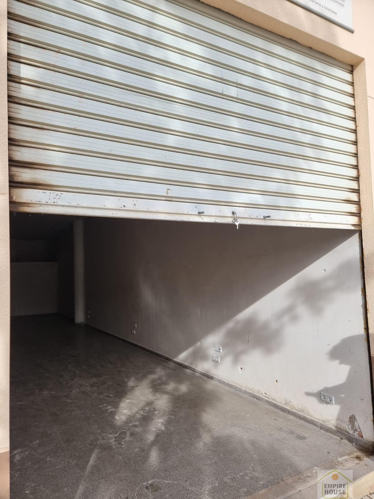 For rent of commercial in Algemesí