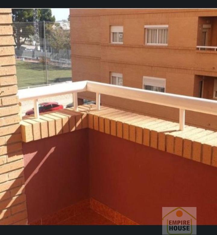 For rent of flat in Picassent