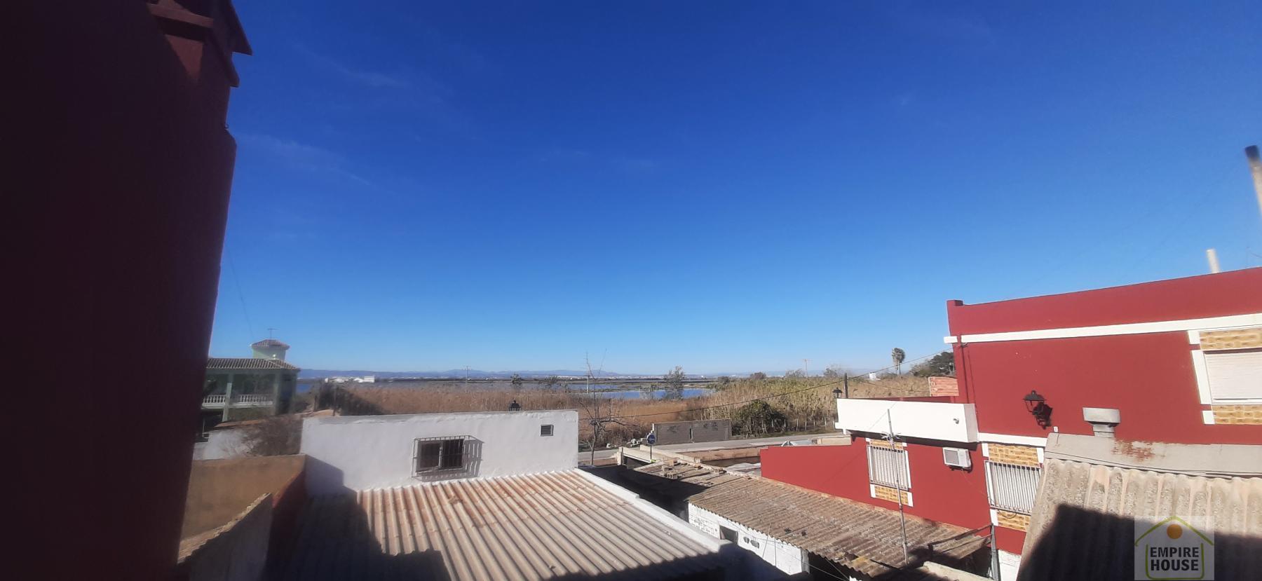 For sale of house in Valencia
