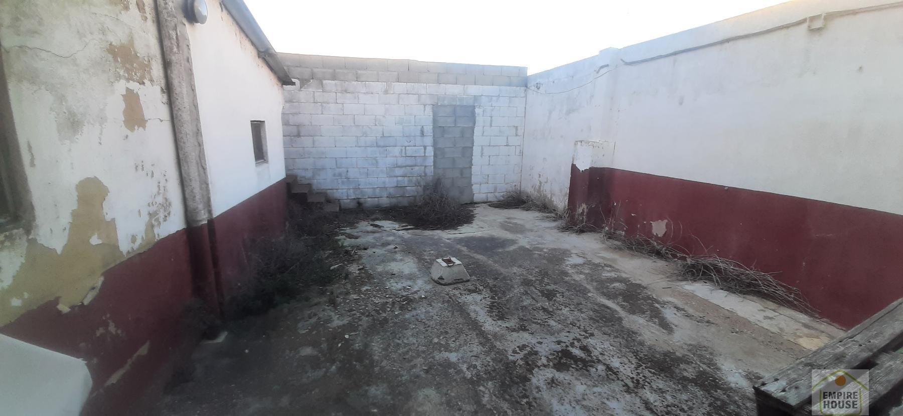 For sale of house in Valencia