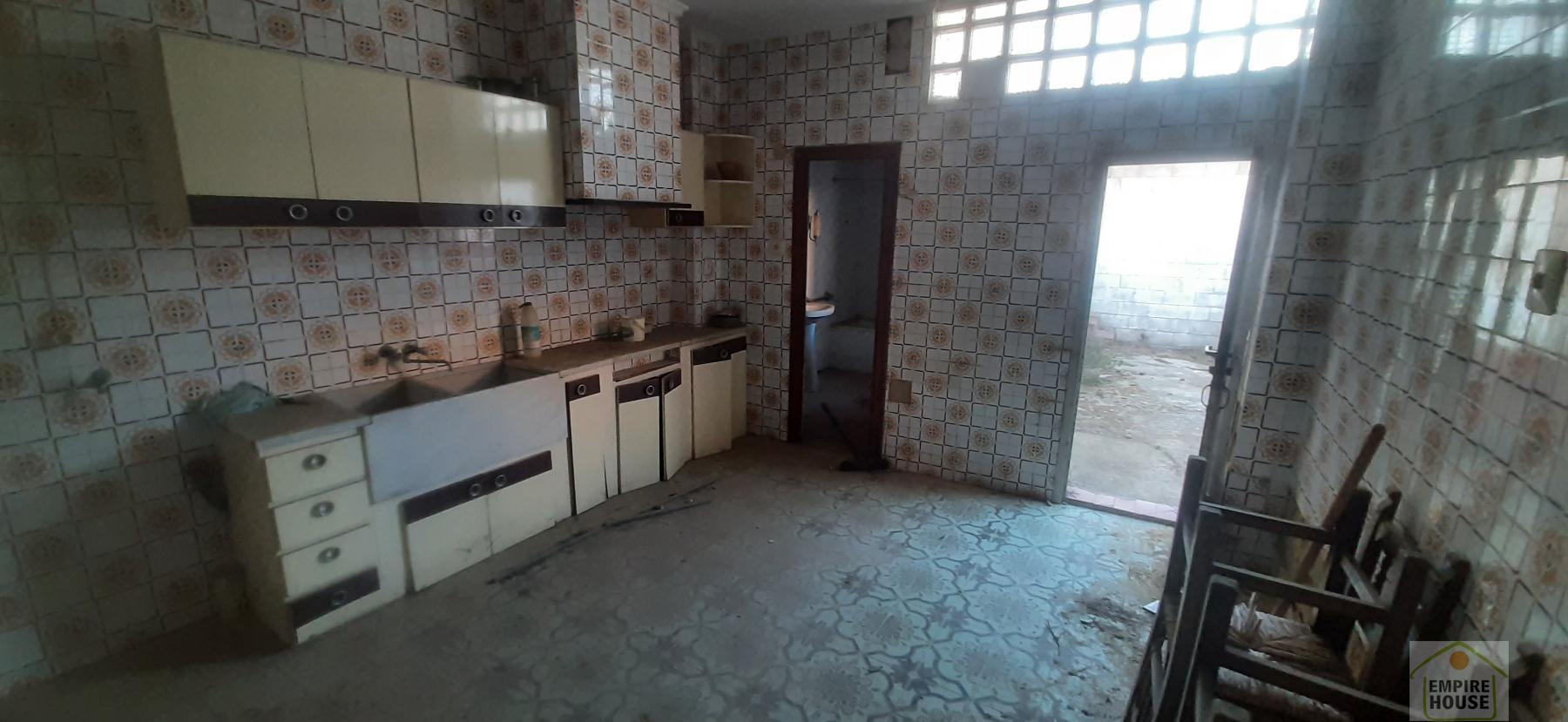 For sale of house in Valencia