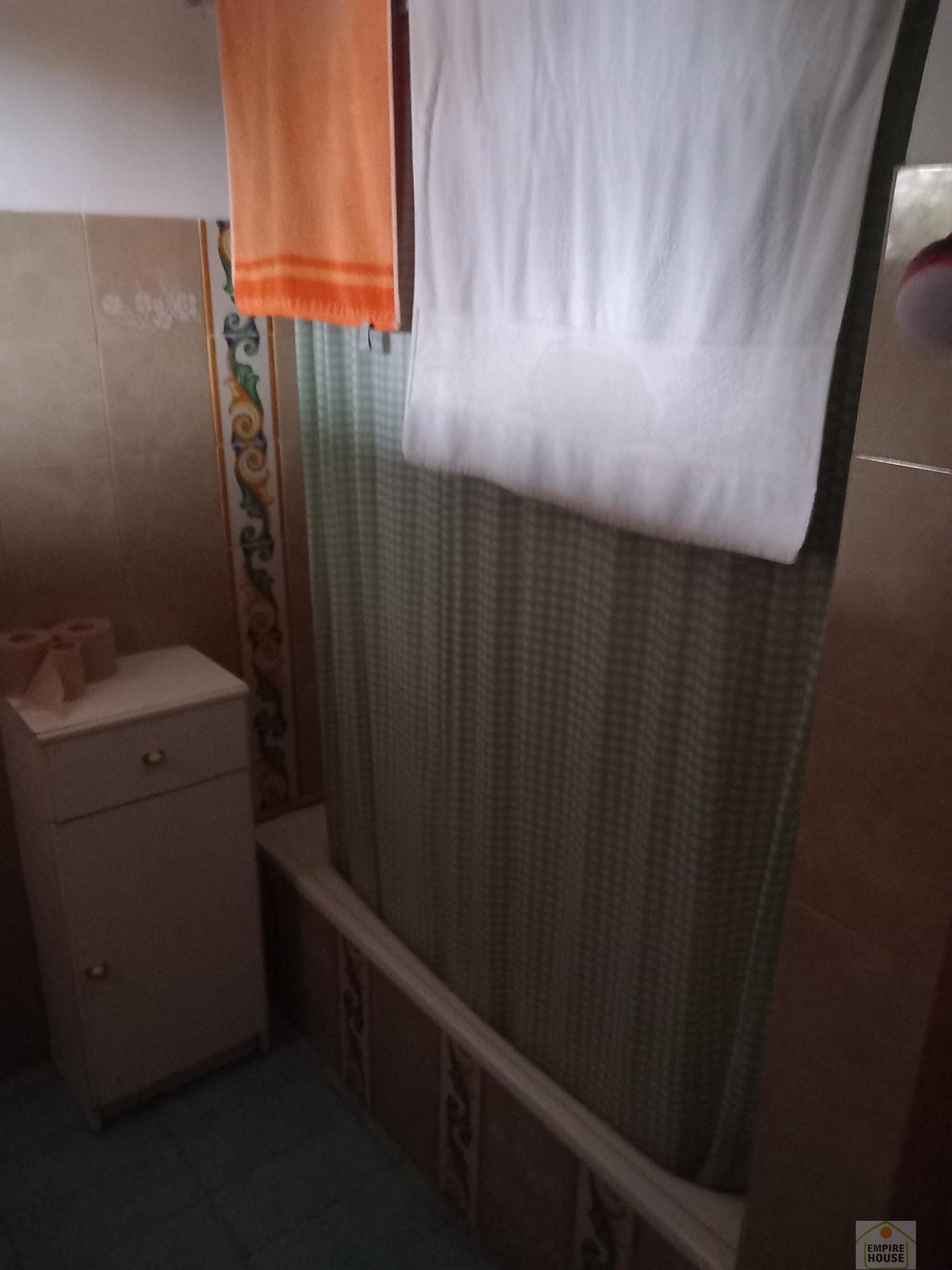 Venta de chalet en Villanueva de Castellón