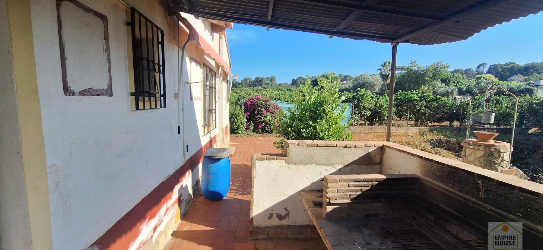 Venta de chalet en Villanueva de Castellón