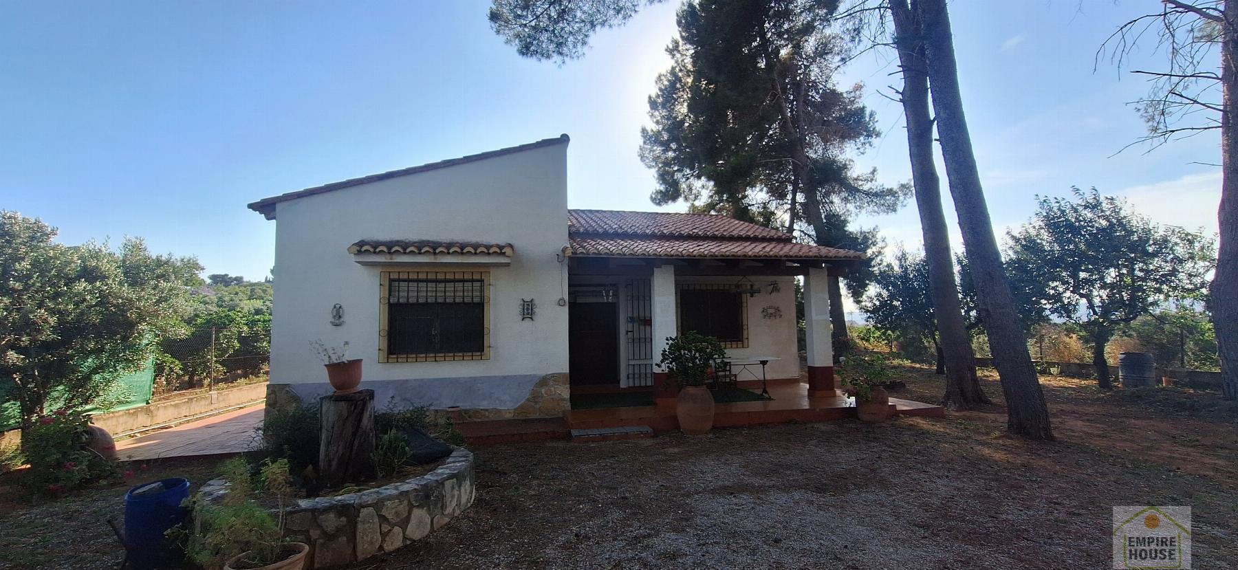 Venta de chalet en Villanueva de Castellón