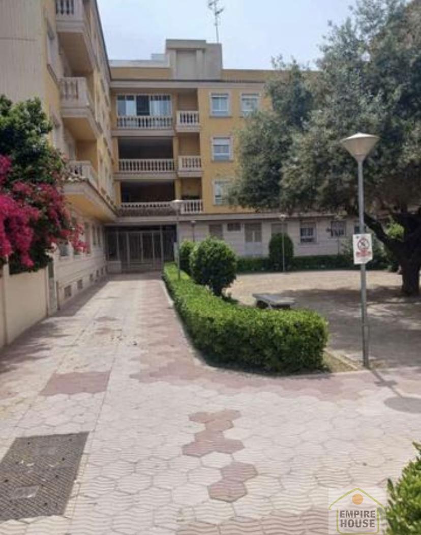 For sale of flat in Almussafes