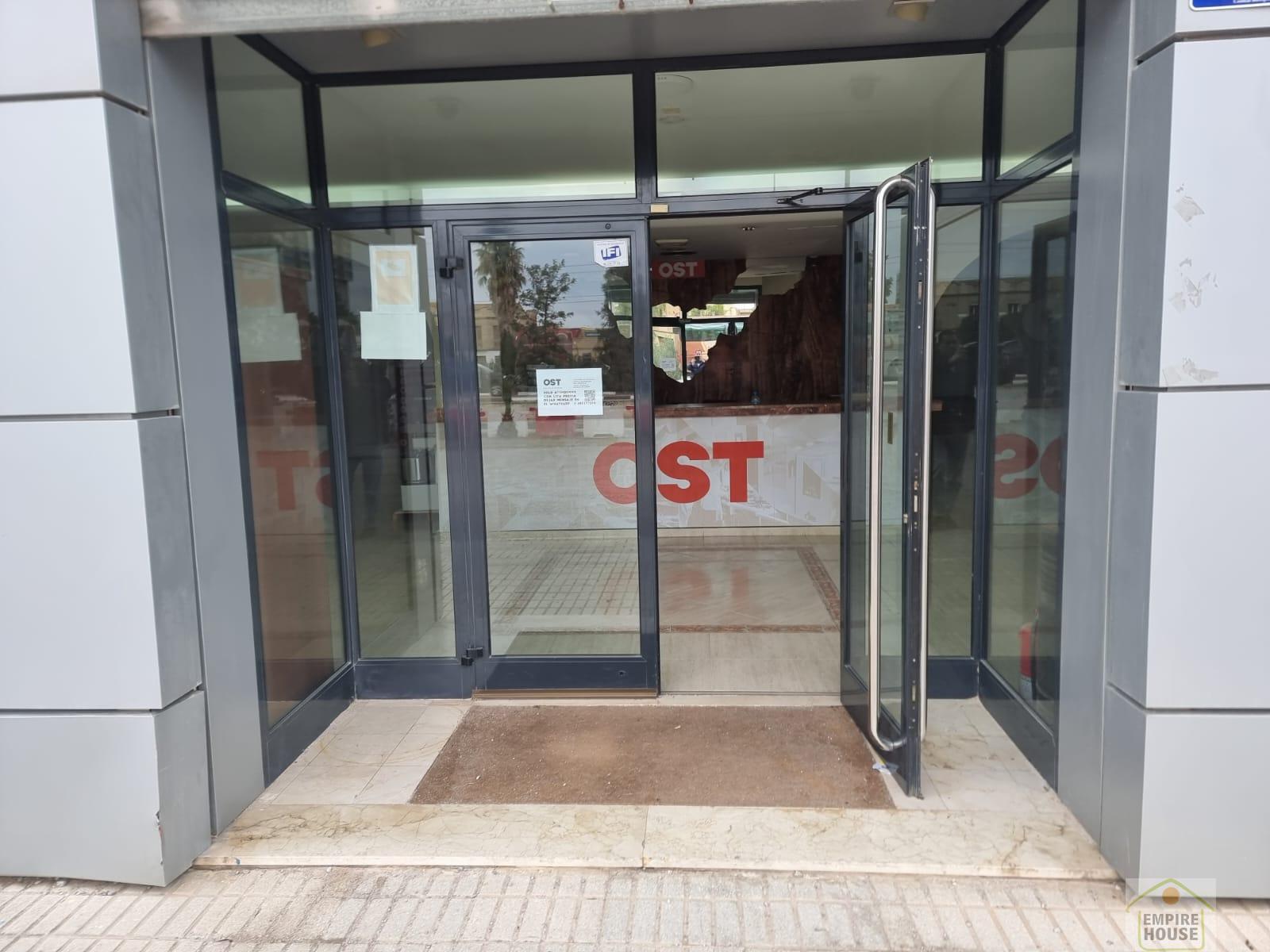 For rent of commercial in Benetússer
