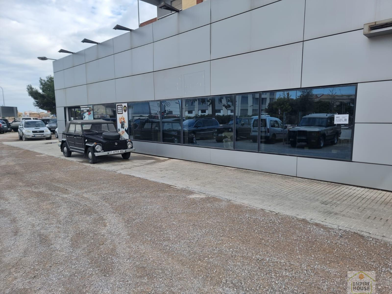 For rent of commercial in Benetússer