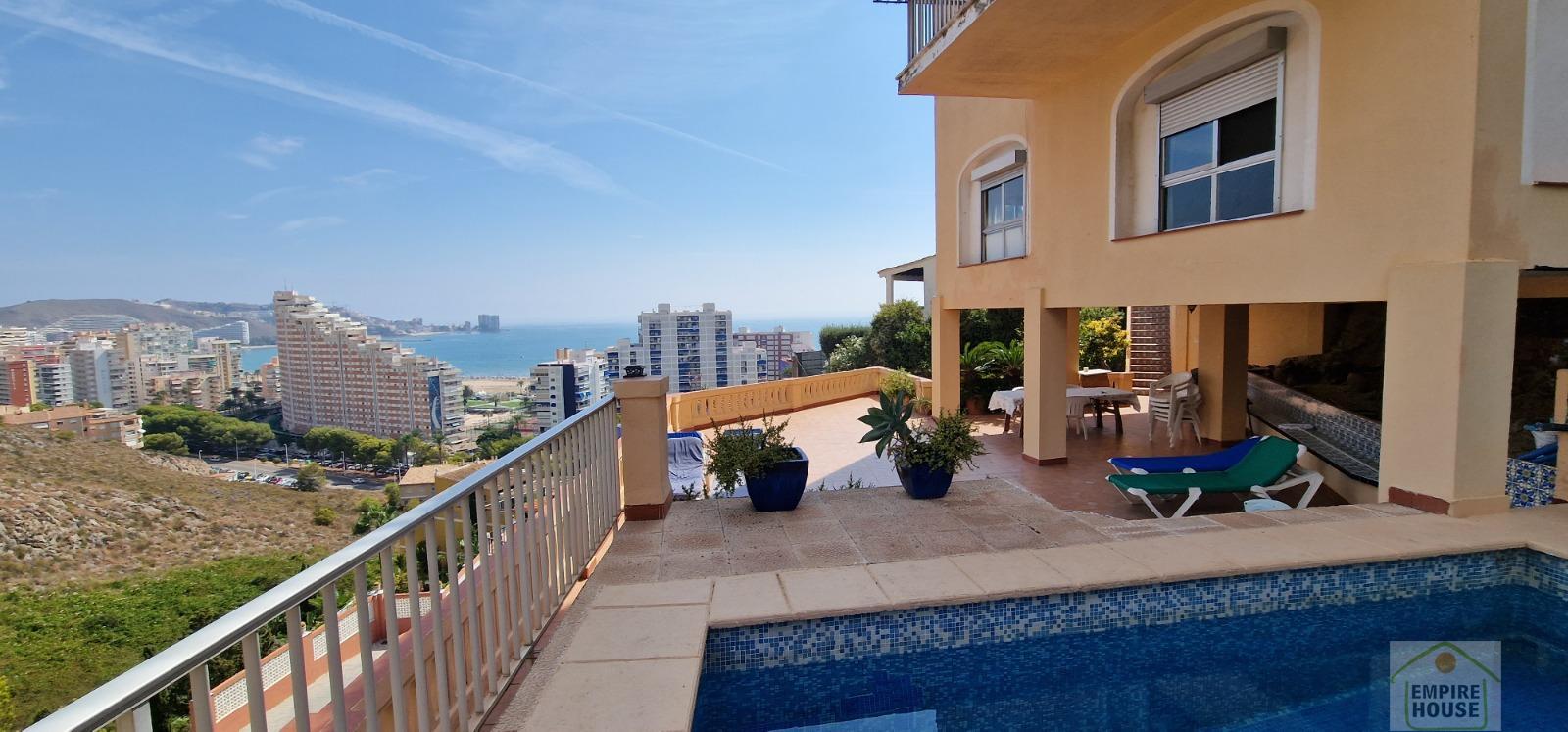 For sale of chalet in Cullera