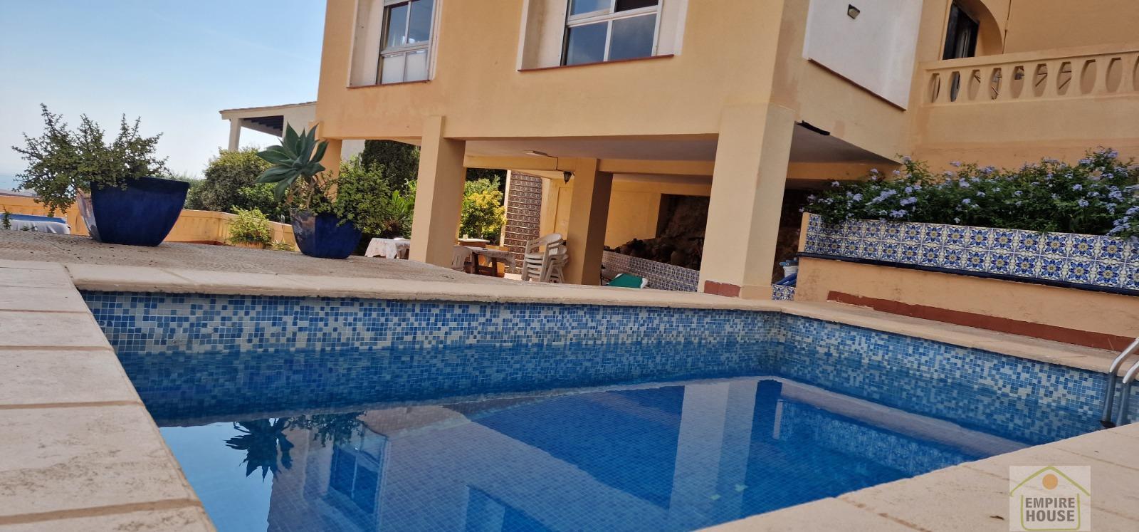 For sale of chalet in Cullera