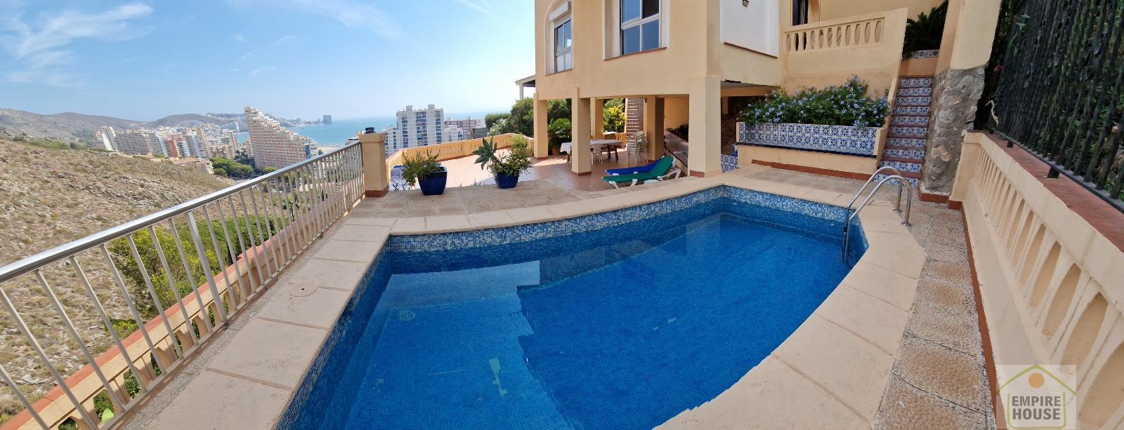 For sale of chalet in Cullera