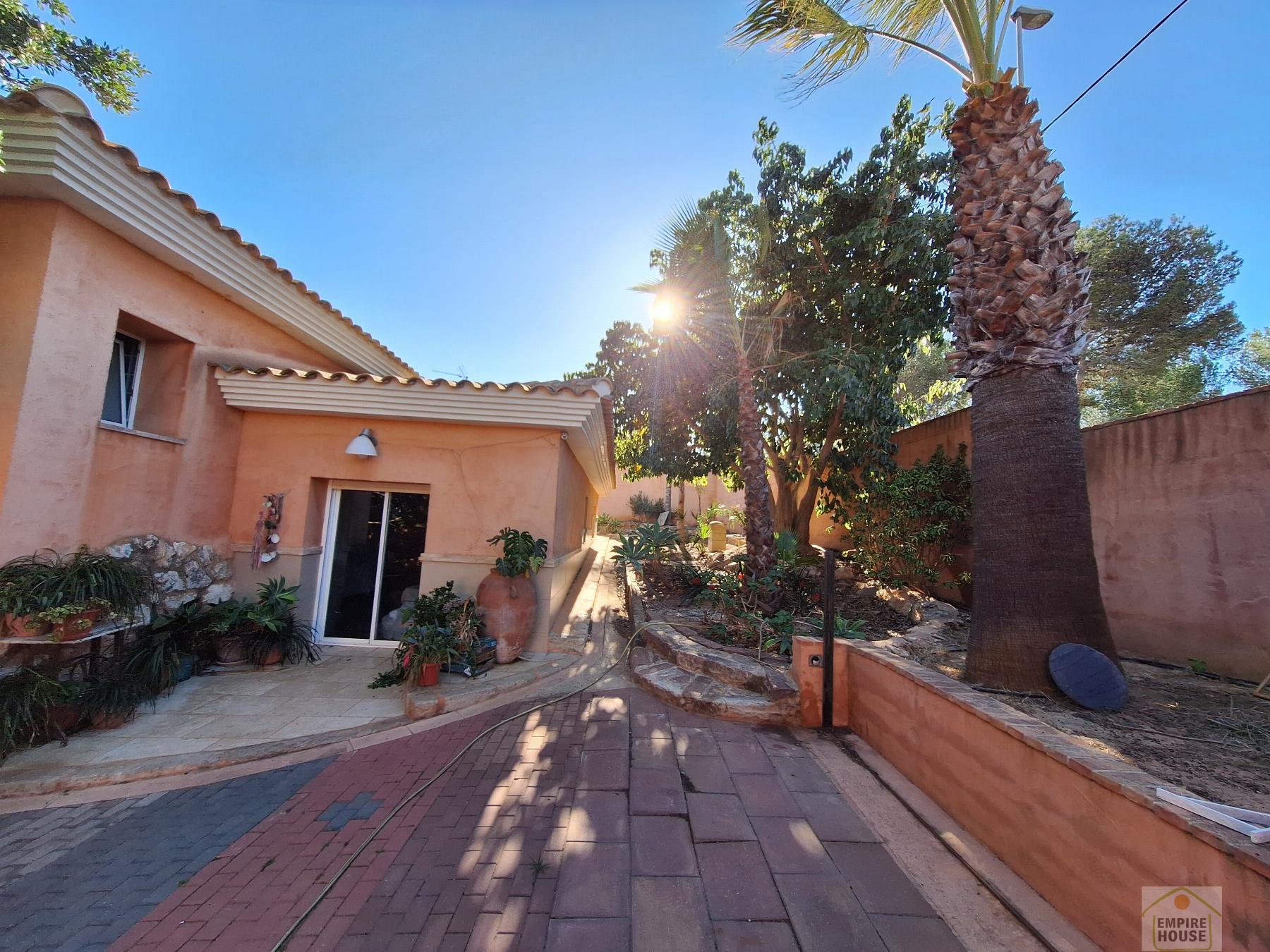 For sale of chalet in Alberic