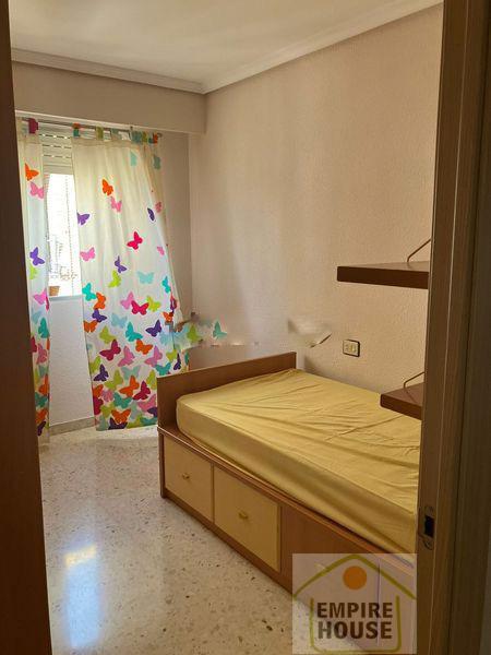 For rent of flat in Paterna