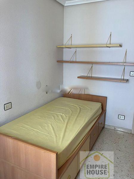 For rent of flat in Paterna