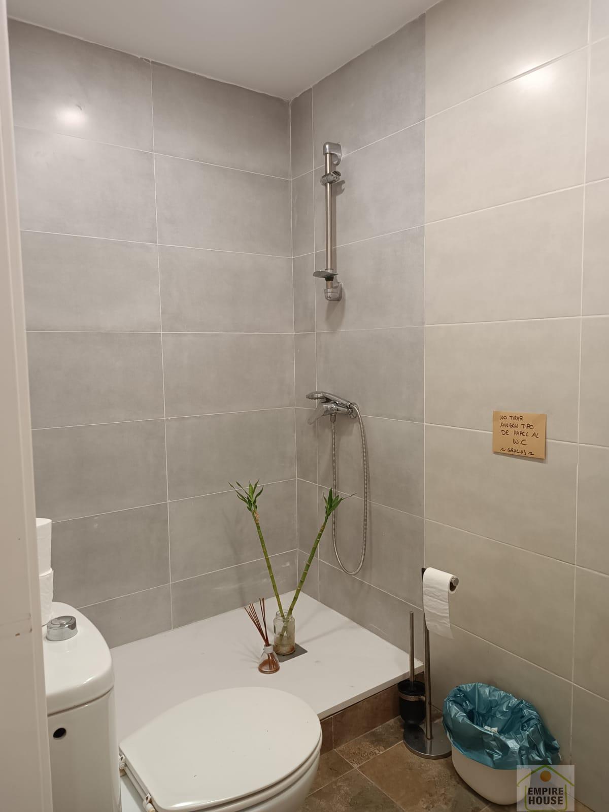 For sale of flat in Torrent