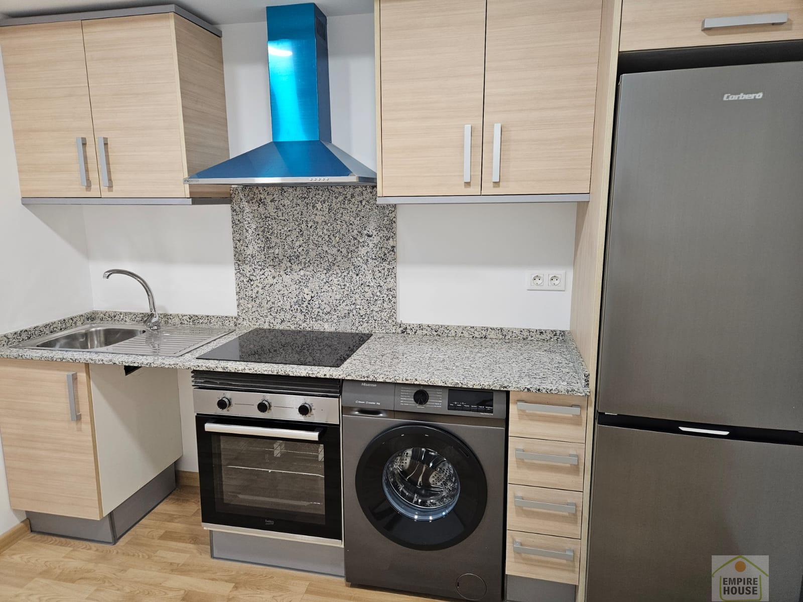 For rent of flat in Torrent