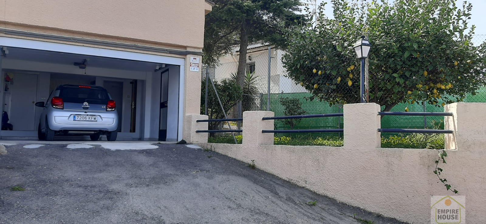 For sale of chalet in Chiva