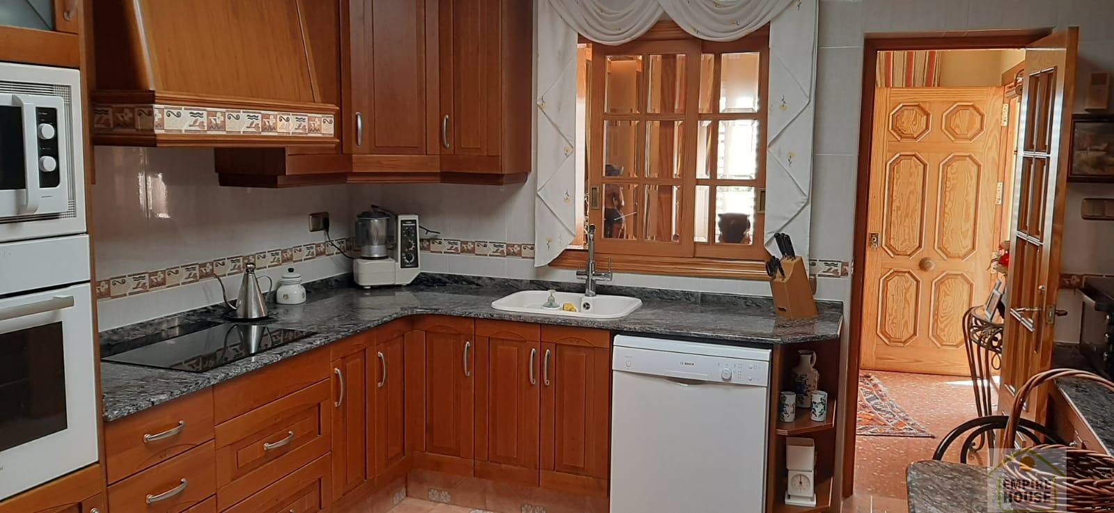 For sale of chalet in Chiva