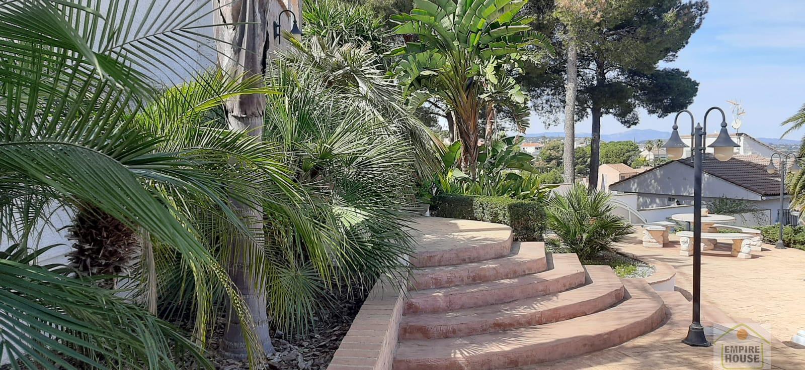 For sale of chalet in Chiva