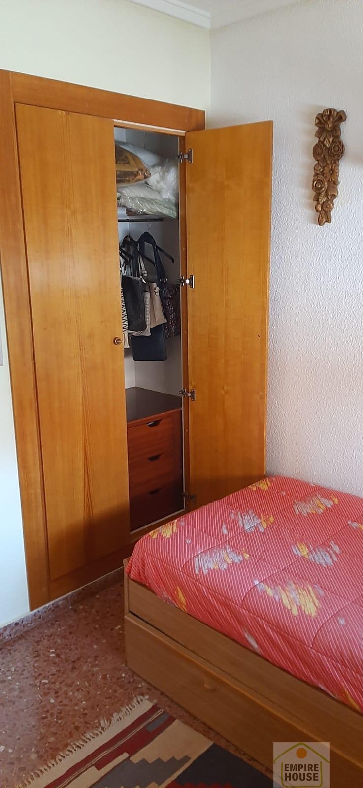 For sale of chalet in Chiva