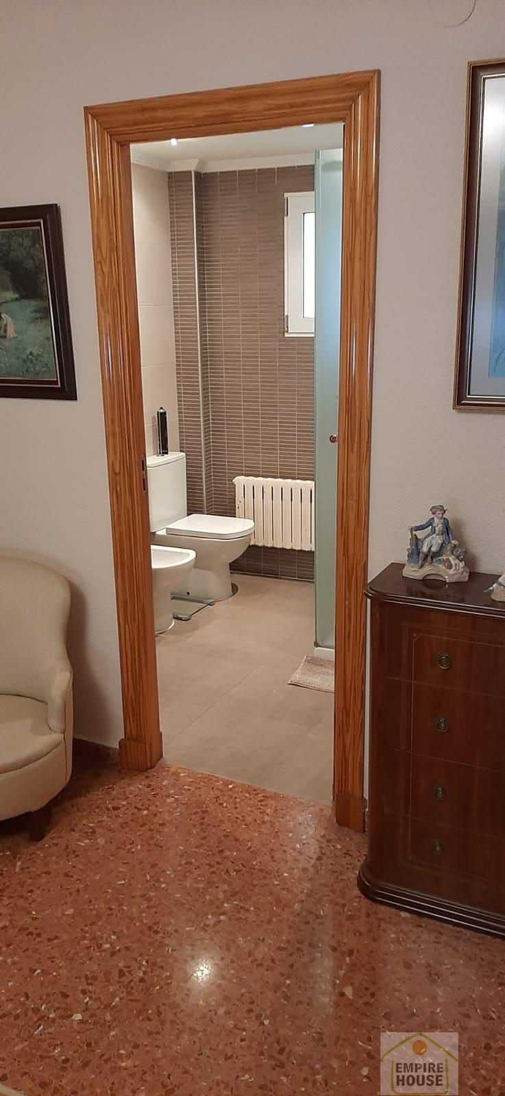 For sale of chalet in Chiva