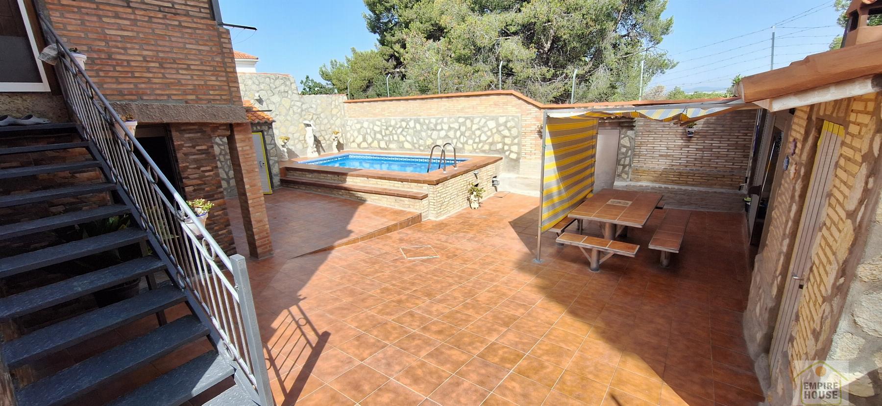 For sale of chalet in Torrent